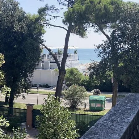 嘉伯利耶拉b&b别墅公寓酒店 公寓