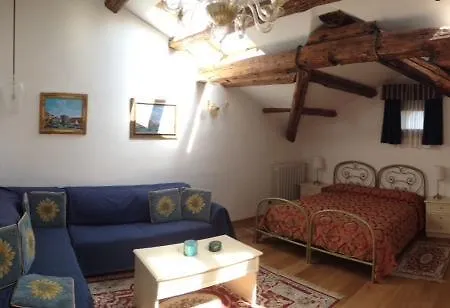 Apartmán Gabriella - *
